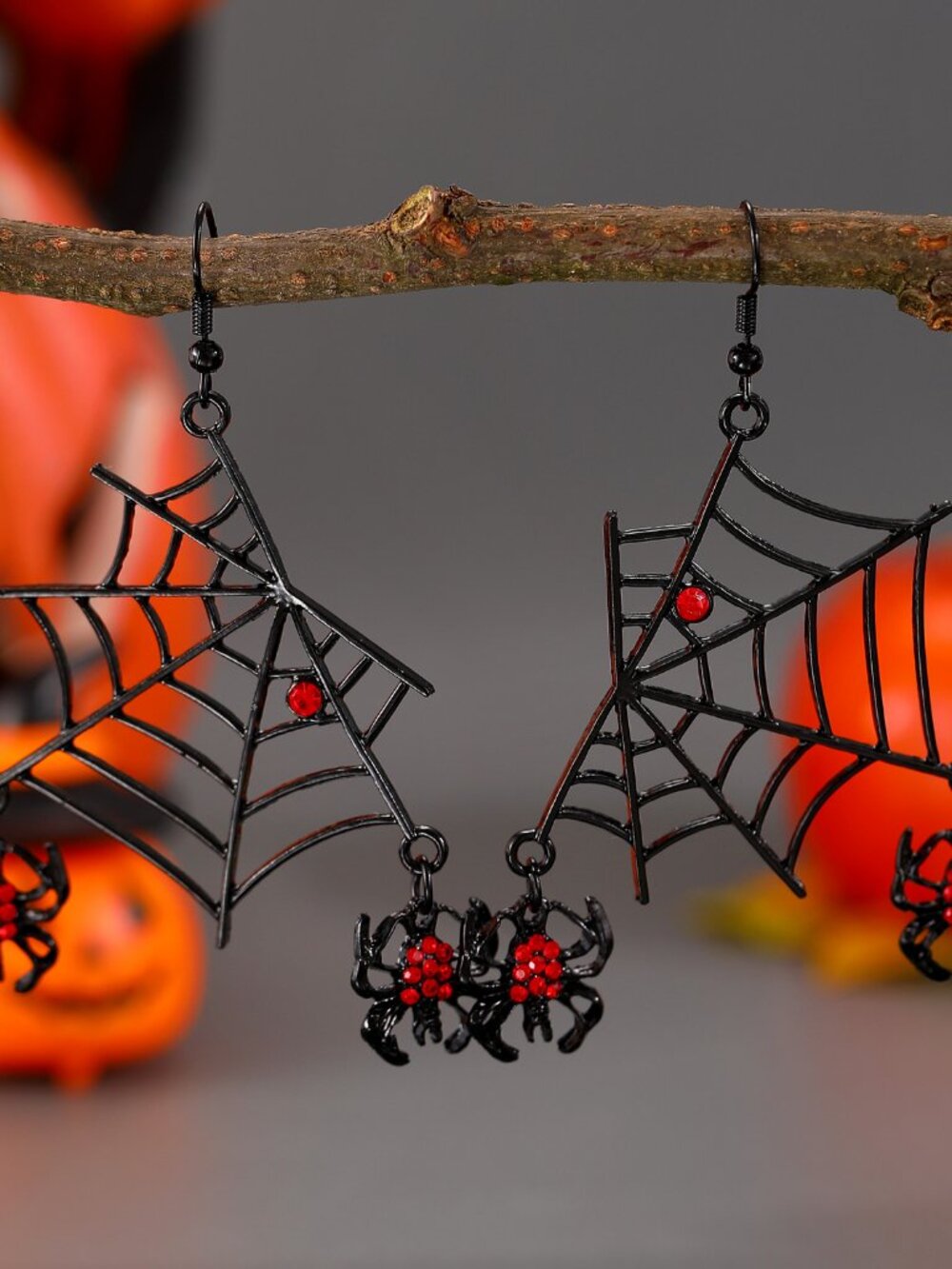 goth spider earrings